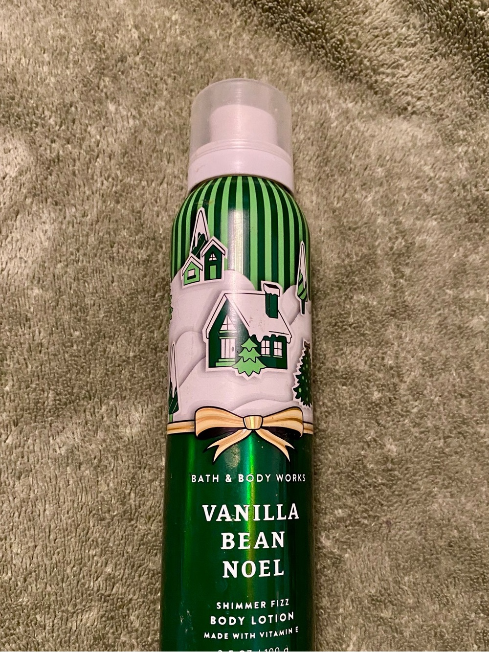 Bath & Body Works Vanilla Bean Noel Shimmer Fizz Body Lotion